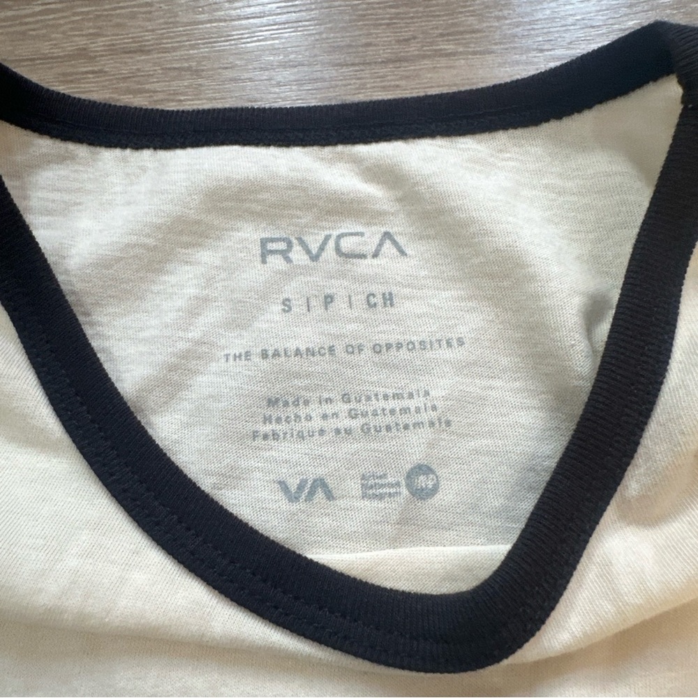NWT RVCA Butterfly Cream Shrunken Ringer Cropped Graphic Tee - Picture 6 of 8